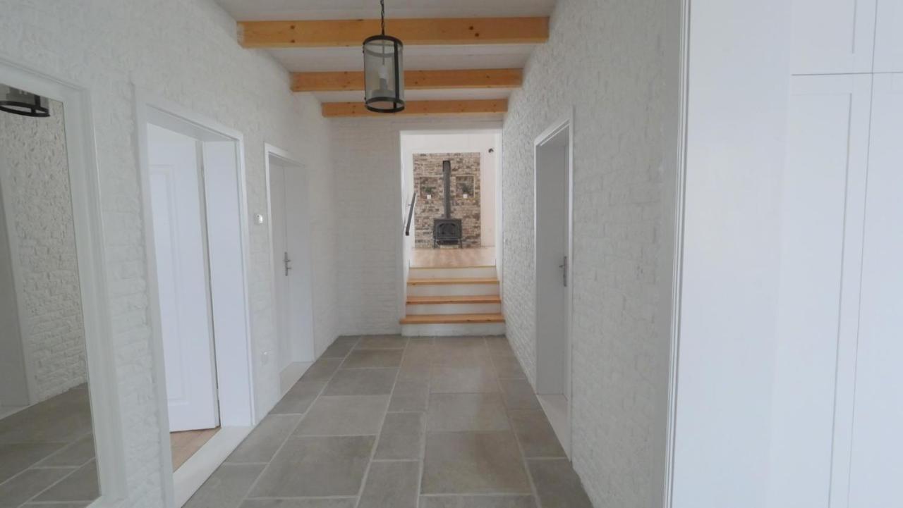 فيلا Liptovský Mikulášفي Apartmanovy Dom S Virivkou, Pod Secnom, Liptovsky Jan المظهر الخارجي الصورة