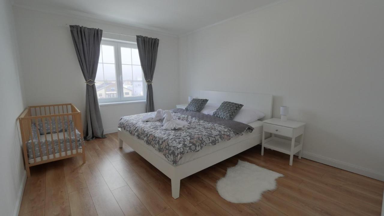 فيلا Liptovský Mikulášفي Apartmanovy Dom S Virivkou, Pod Secnom, Liptovsky Jan المظهر الخارجي الصورة