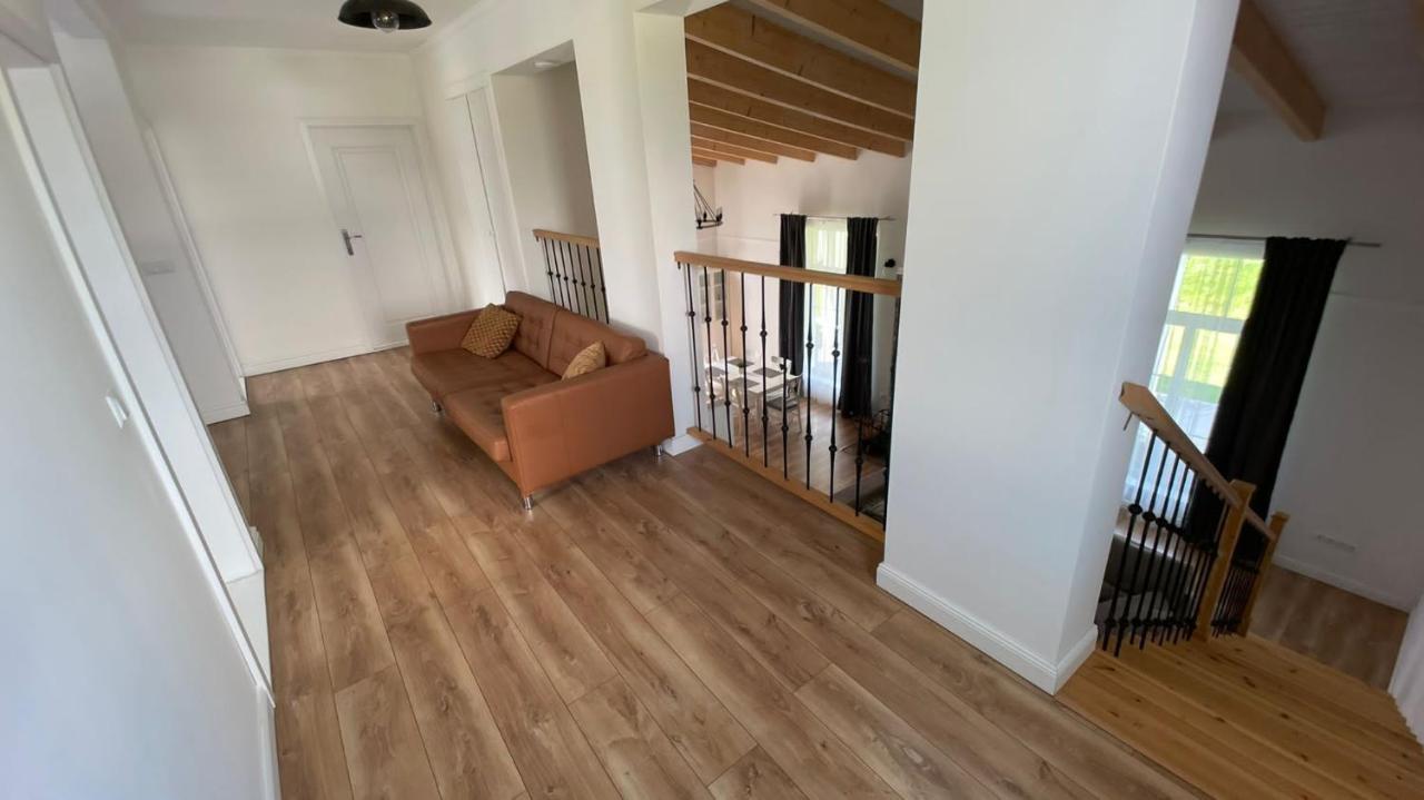 فيلا Liptovský Mikulášفي Apartmanovy Dom S Virivkou, Pod Secnom, Liptovsky Jan المظهر الخارجي الصورة