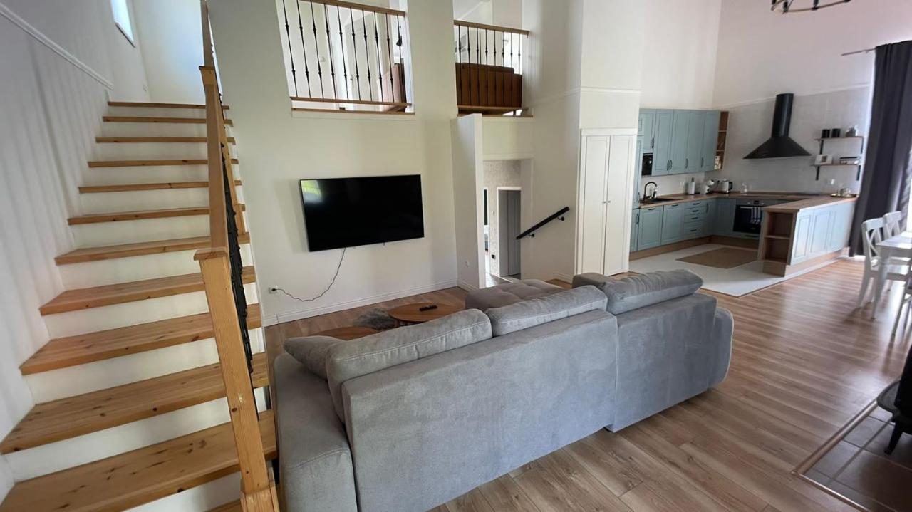 فيلا Liptovský Mikulášفي Apartmanovy Dom S Virivkou, Pod Secnom, Liptovsky Jan المظهر الخارجي الصورة