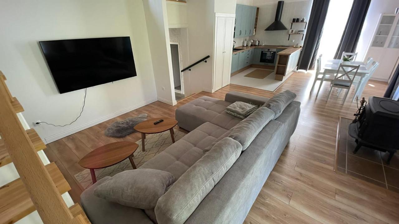 فيلا Liptovský Mikulášفي Apartmanovy Dom S Virivkou, Pod Secnom, Liptovsky Jan المظهر الخارجي الصورة